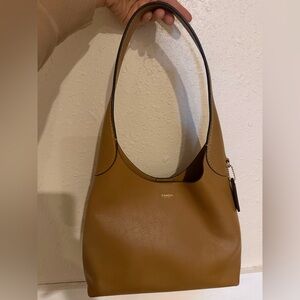 Coach Brooklyn Shoulder Bag 28 Maple